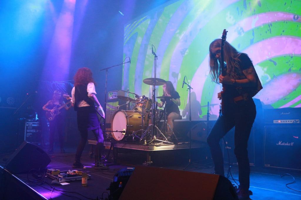 sib22_04.jpg